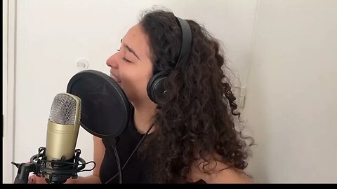 ""Volveras" (Gloria Estefan) Cover by Stefan Vale (feat. Estefania Silvera)