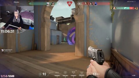 Natsumiii a 4k clutch