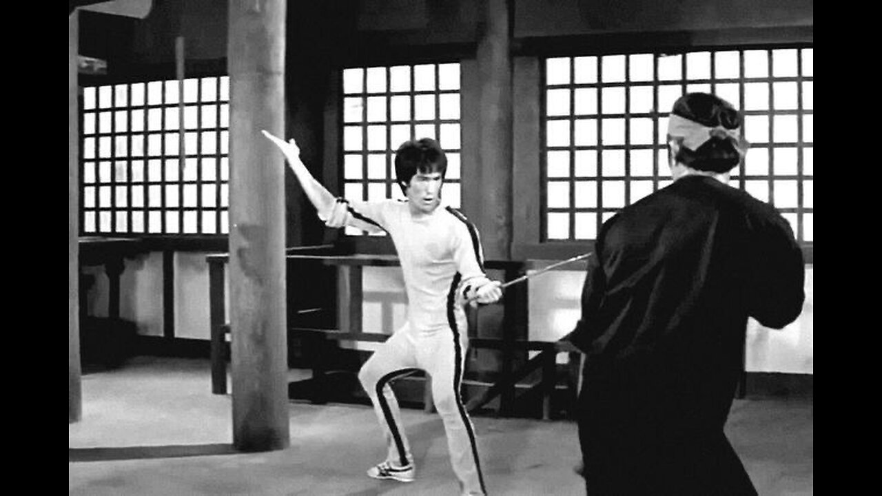 Cross kick Studio Films Bruce Lee Game of Death