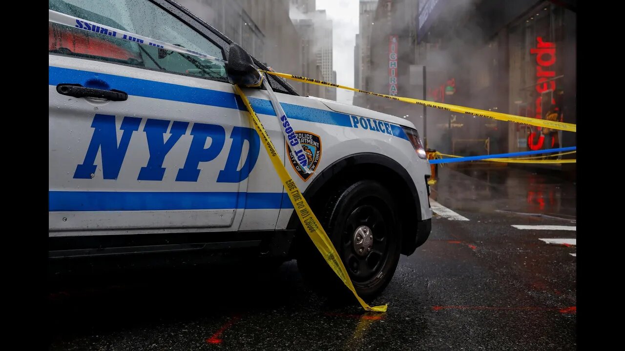 Эрик Адамс начал резкие сокращения расходов на социалку и правопорядок Нью Йорка