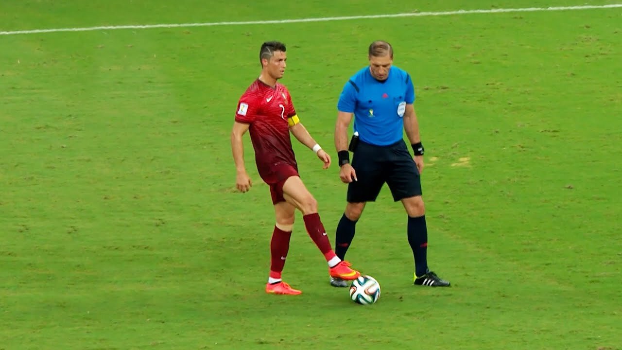 Ronaldo's Epic Goal Stuns Fans and Makes History!