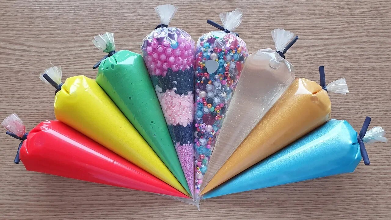 Making Crunchy Slime with Piping Bags #155