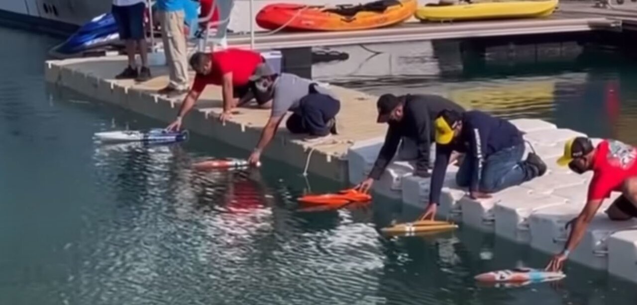 *CRAZY FAST* RC Boats RACE In Abu Dhabi