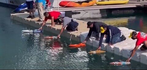 *CRAZY FAST* RC Boats RACE In Abu Dhabi