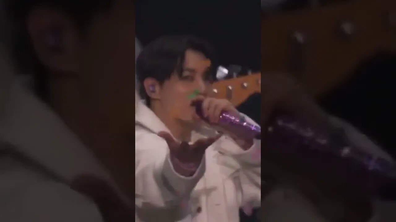 200% nothing can stop Army & BTS - his expression at the end
