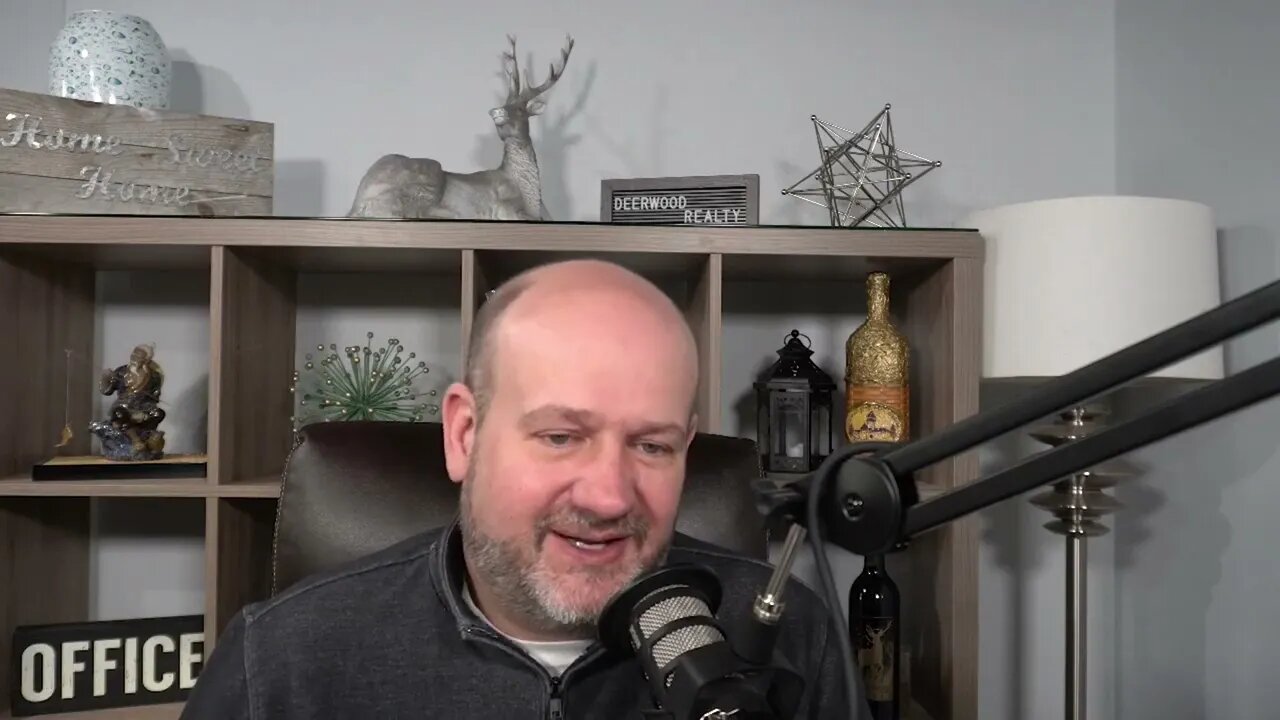 "I've seen so many faux pas on Facebook"[reupload clip]