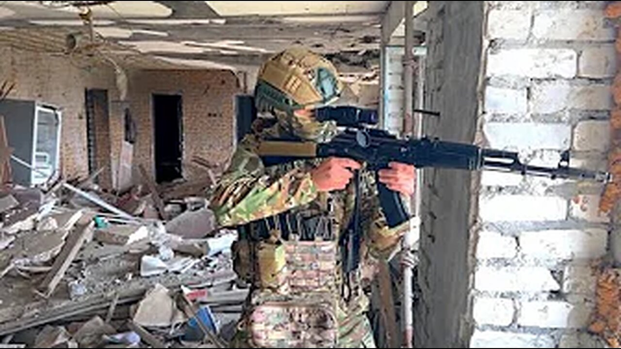 Intense Urban Combat: Russian Forces Engage in Ukraine