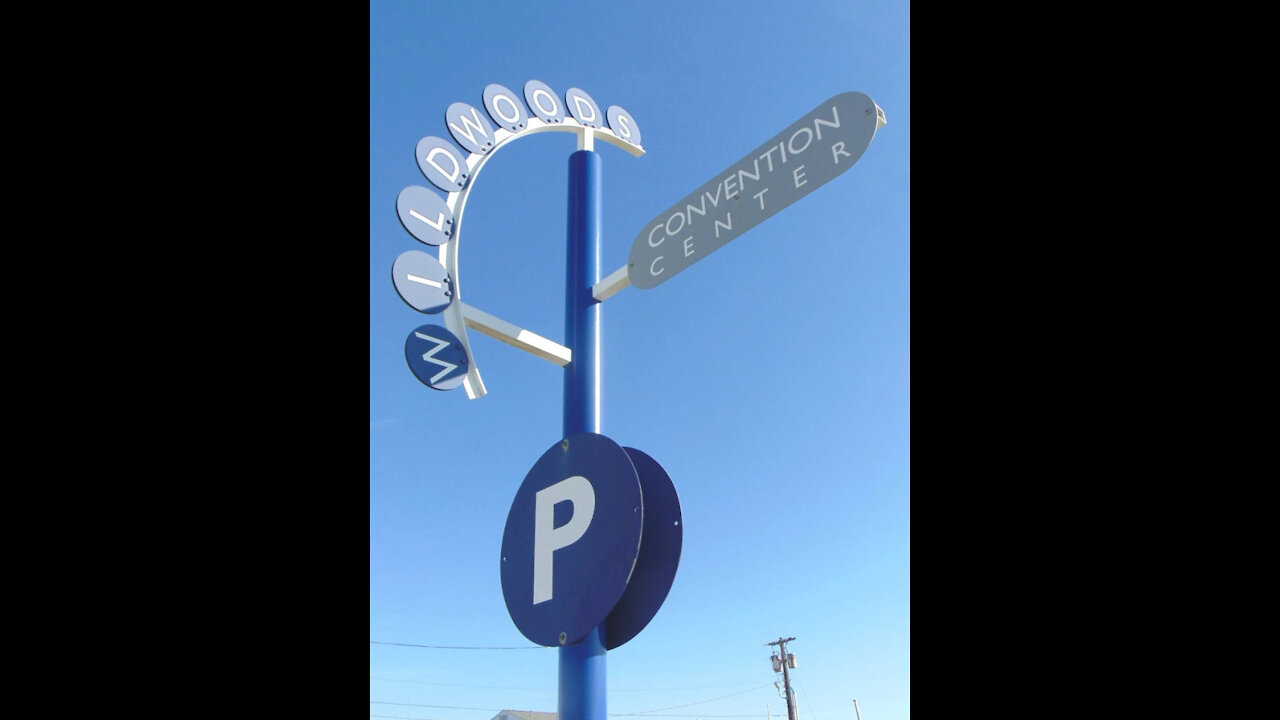 05 Convention Center Parking Sign