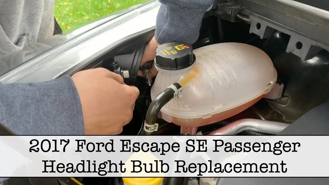 2017 Ford Escape SE Passenger Side Low Beam Bulb Replacement