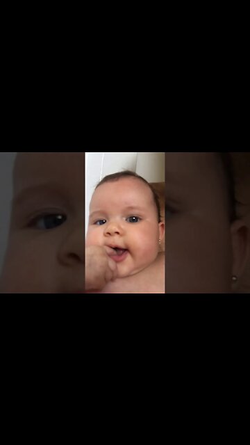 LINDA BEBE MUITO FOFA OLHOS LINDOS - BEAUTIFUL BABY VERY BEAUTIFUL EYES BEAUTIFUL