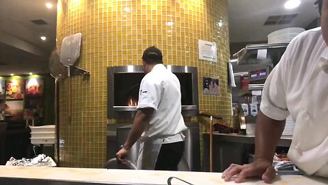 Make Pizza in cpk Australia