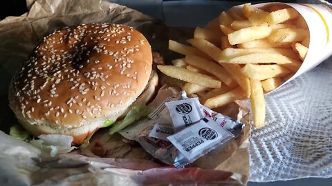 BURGER KING 🤴 🍔 CABAZON CALIFORNIA USA 🇺🇸 THE BEST OF CANADA 🇨🇦