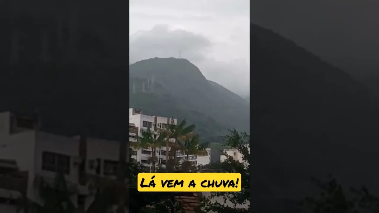 Chuva no maciço da Tijuca.