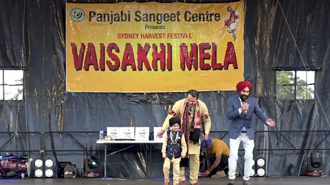 Dharia Ji singing at Vaisakhi Mela 2021