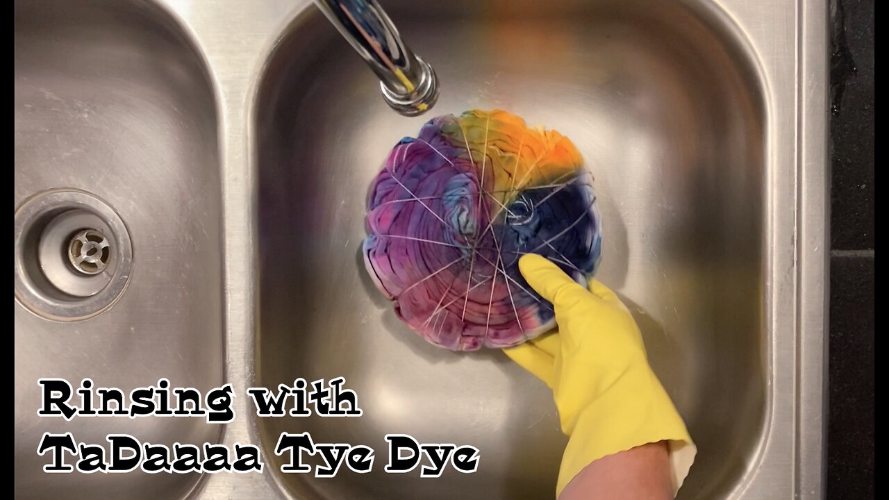 Rinsing Tie Dye With TaDaaaa Tye Dye: Kirkland Tee XL Spiral