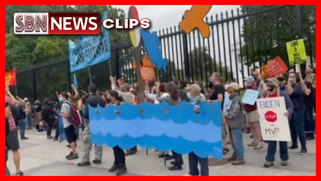 Jackson Statue in Front of White House Vandalized by Protesters - 4399