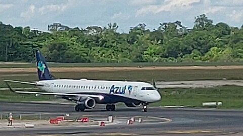 Embraer 195 PR-AXS coming from Tefé to Manaus