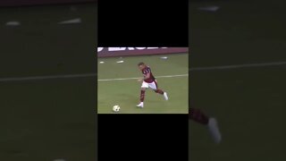 QUARTO GOL DO FLAMENGO: LÁZARO