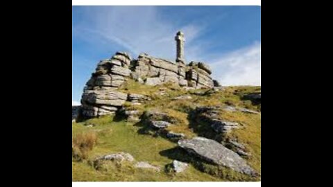 Night vlog at Wittery cross. Brat Tor. Dartmoor.