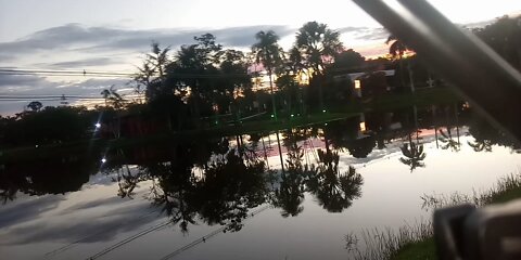 Por do sol nos lagos da UFAC