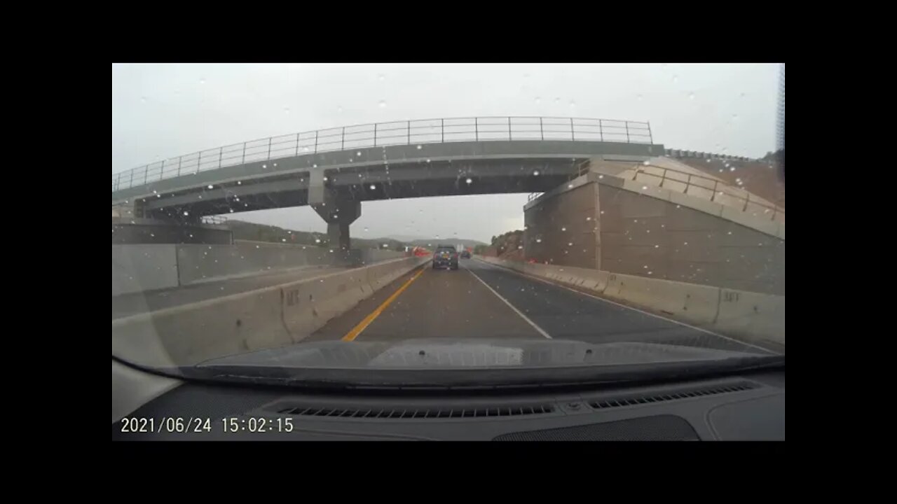 Driving threw some High winds in Edgewood,NM