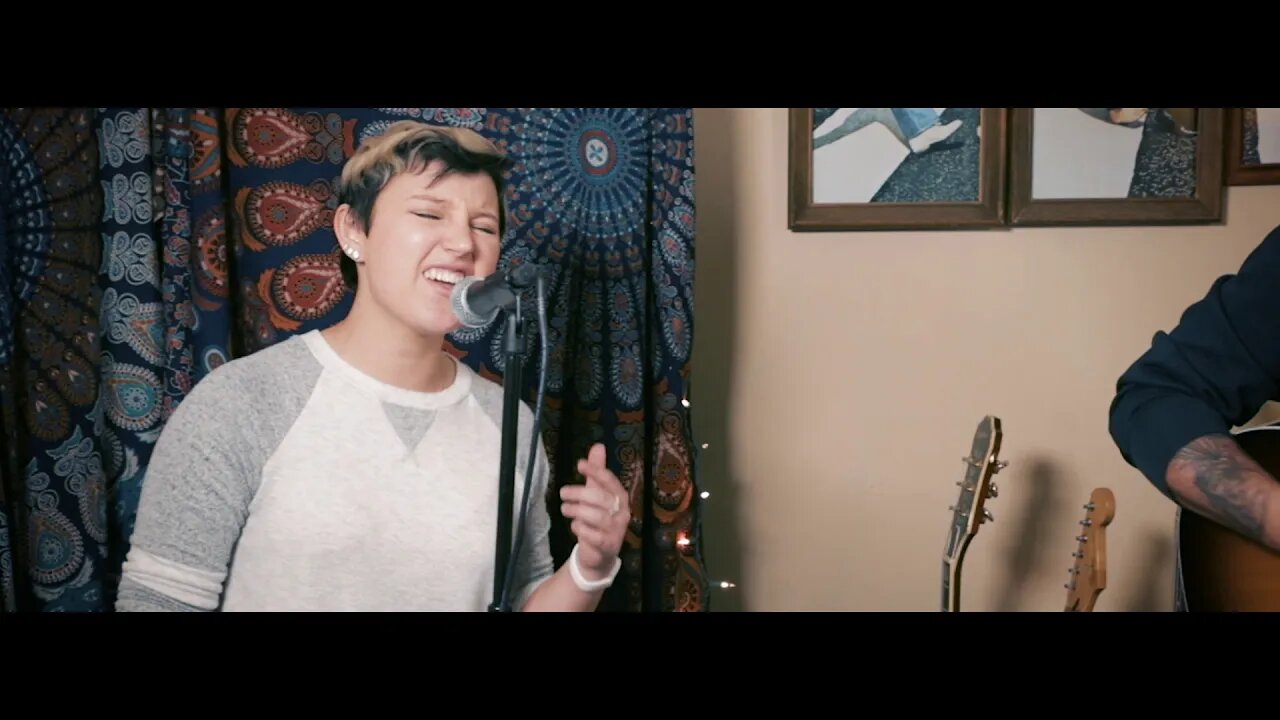 Brittny Kasprzyk and Ben Cannon perform " Heart Strings"