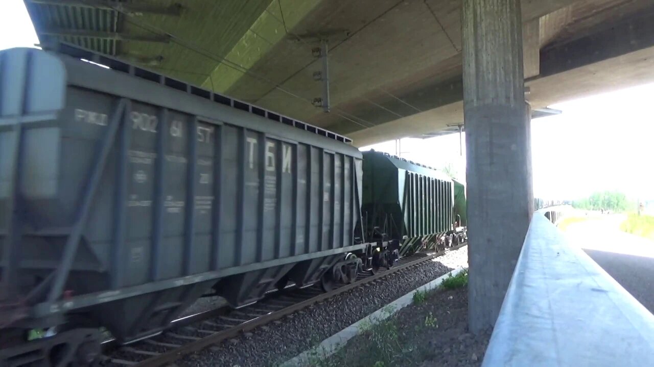 Freight train with Russian oil tanks and cargo