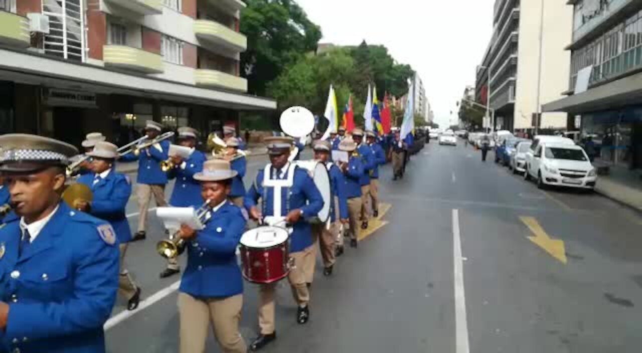 SOUTH AFRICA - Pretoria - State of the Capital parade (videos) (Dim)