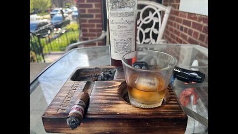 #ChitChatSmokeThat #CubanThursday #FlorDeRafaelGonzalez #Turning40 #300SubsAndRunning