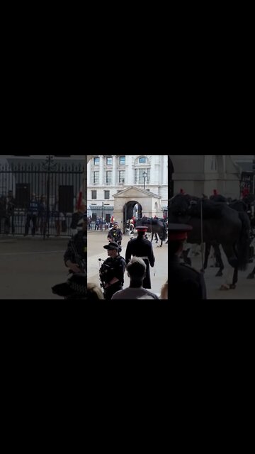 The Queen's guard The blues dismount #horseguardsparade