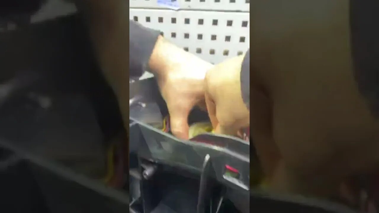 #shorts #2022 funny,prank,funjokes,dad jokes,funny memes,funny video,fun,laughing,funny animal,knock