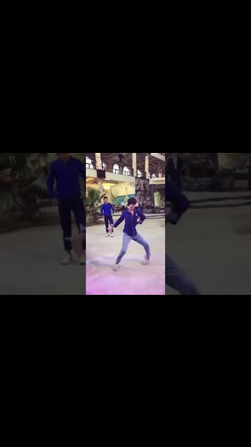 ПАРЕНЬ ИДЕАЛЬНО ТАНЦУЕТ ЛЕЗГИНКУ#shorts