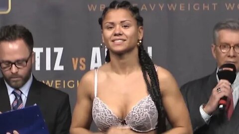 Viviane Obenauf Did EVERYTHING Wrong