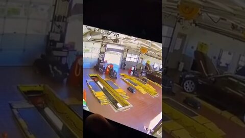 Jiffy Lube Xpress Zero To 100 - Oil Change Fail #shorts