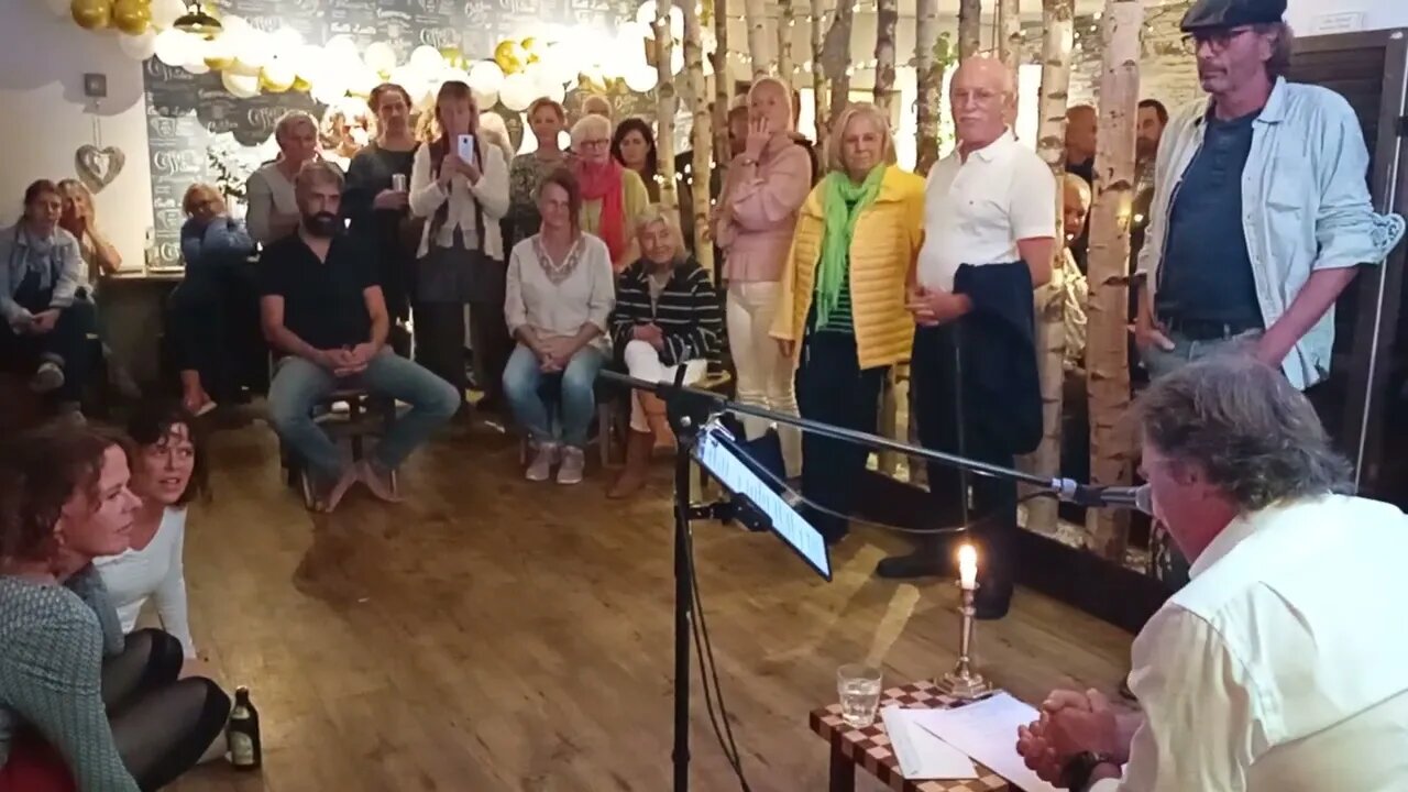 Poesie von Philipp zur Schliessung von Alex' Café Zeitlos in Erbach im Odenwald / German Poetry Slam