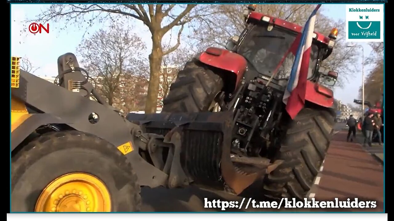 Netherlands Police tip over tractors with farmers INSIDE