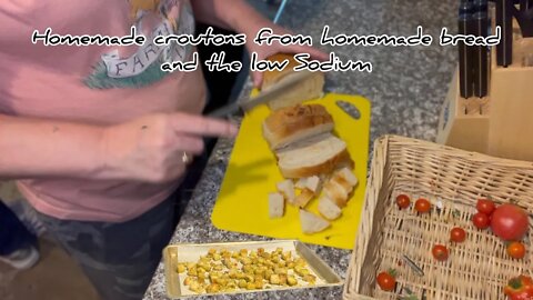 How to Make low sodium croutons￼#hedgehogshomestead