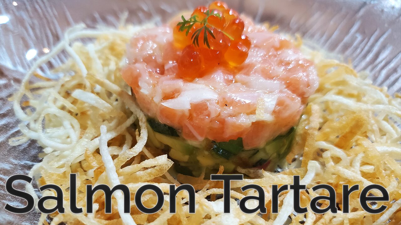 Salmon Tartare with Crunchy Potato