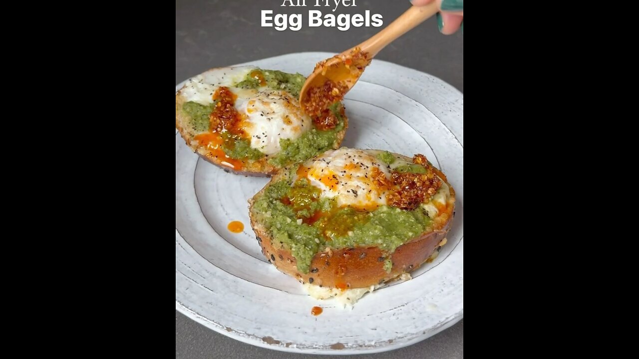 Air Fryer Egg Bagels For Healthy Breakfast 🍳🥯