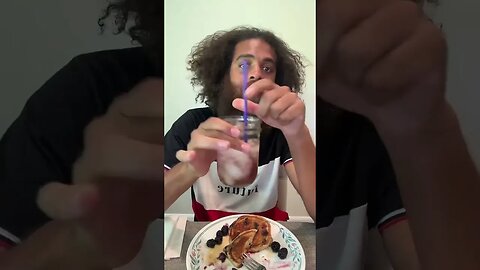 Blackberry homemade pancakes, live chat with Rock Mercury ￼