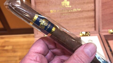 MACANUDO EMISSARY ESPAÑA CIGARS Available at MilanTobacco.com