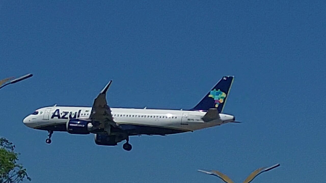 Airbus A320NEO PR-YRU vindo de Campinas para Manaus