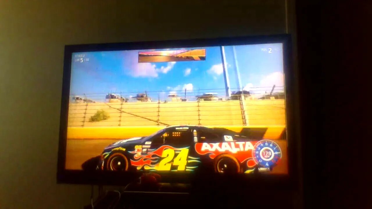 (The Camera Is Buzzed) NASCAR Heat 3 R27/36:South Point 400