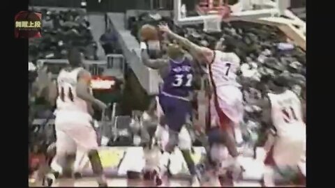Karl Malone 30 Points 6 Ast @ Hawks, 2000-01.