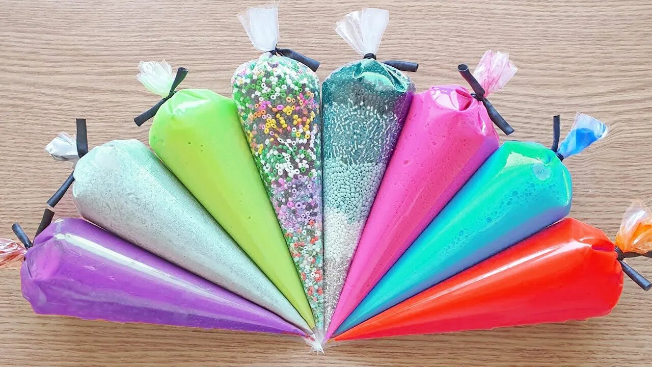 Making Crunchy Slime with Piping Bags #228