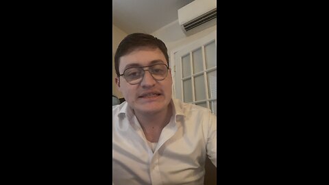 Senator Dianne Feinstein prompted to say yes at a vote