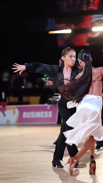 Energetic Samba Performance ✨