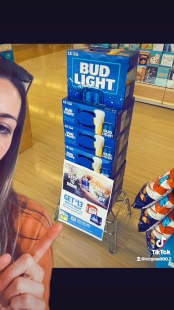 Oopsie Daisy Bud Light