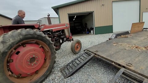 Massey Ferguson clutch job part 1