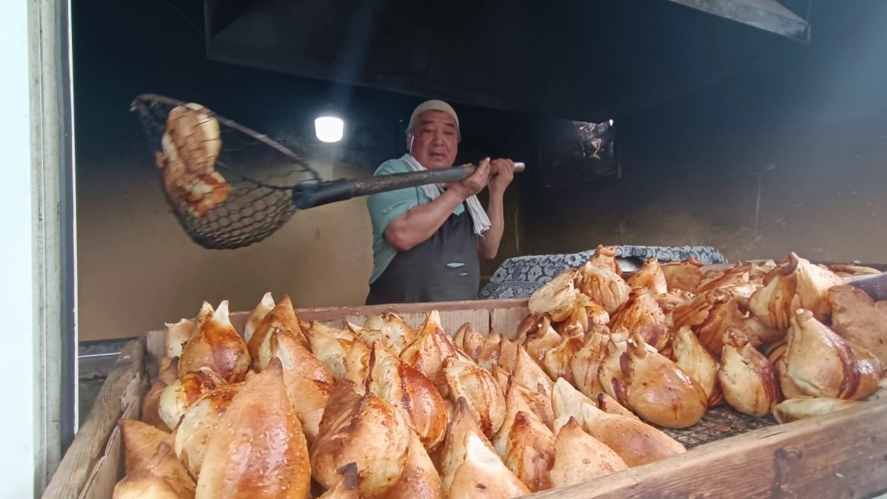 Rib Somsa l Street food l Uzbek cuisine l Uzbekistan